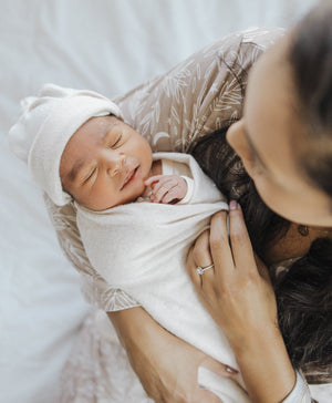 Newborn Baby Knotted Hat | Creme Brûlée - LITTLEMISSDESSA