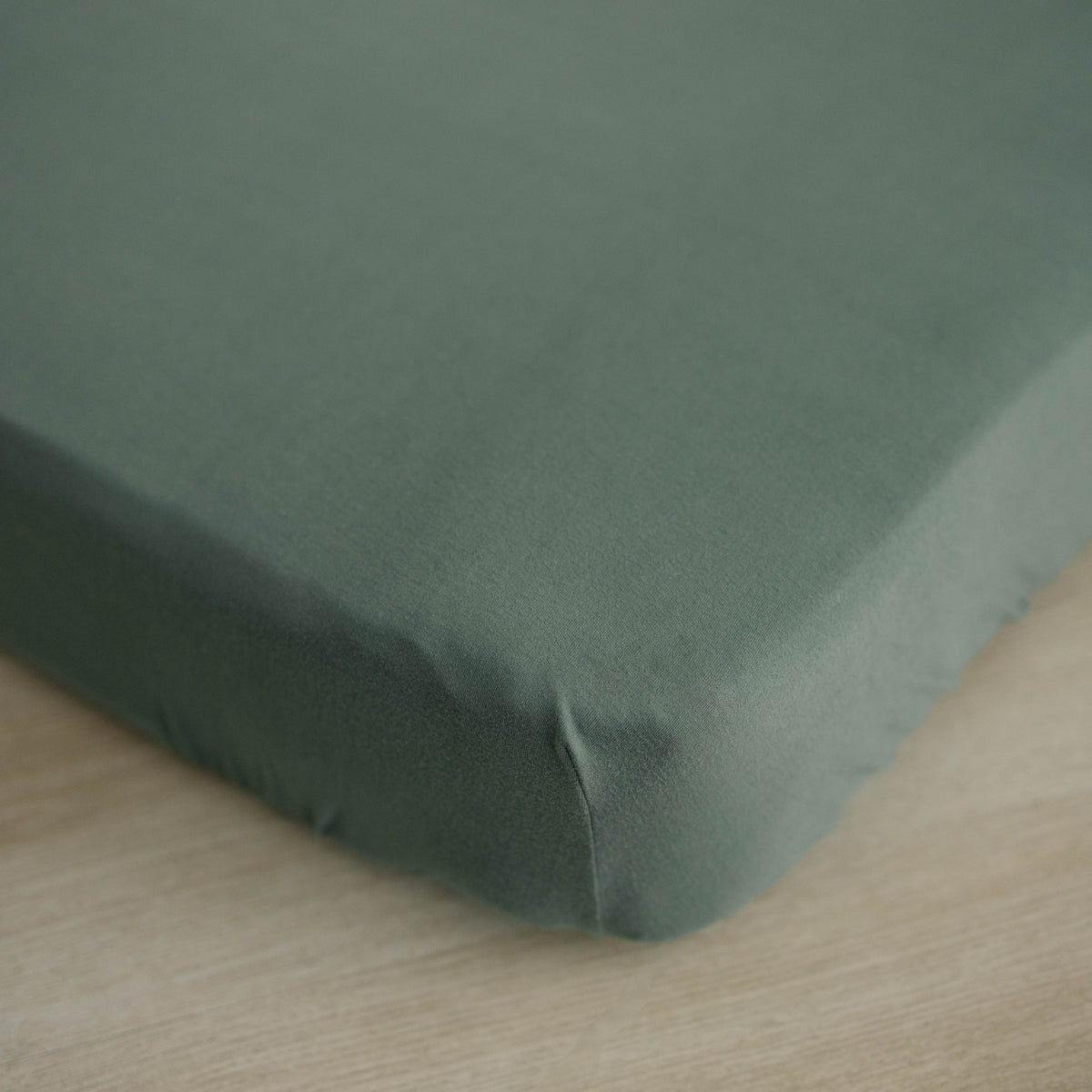 Crib Sheet | Pine - LITTLEMISSDESSA