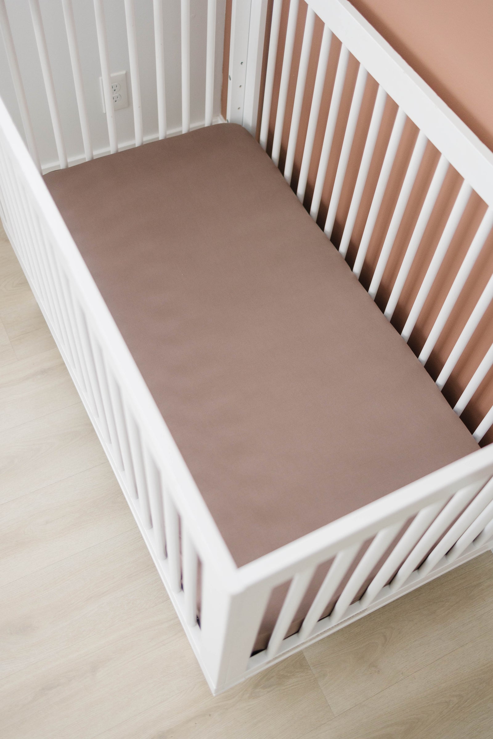 Crib Sheet | Brown Sugar - LITTLEMISSDESSA