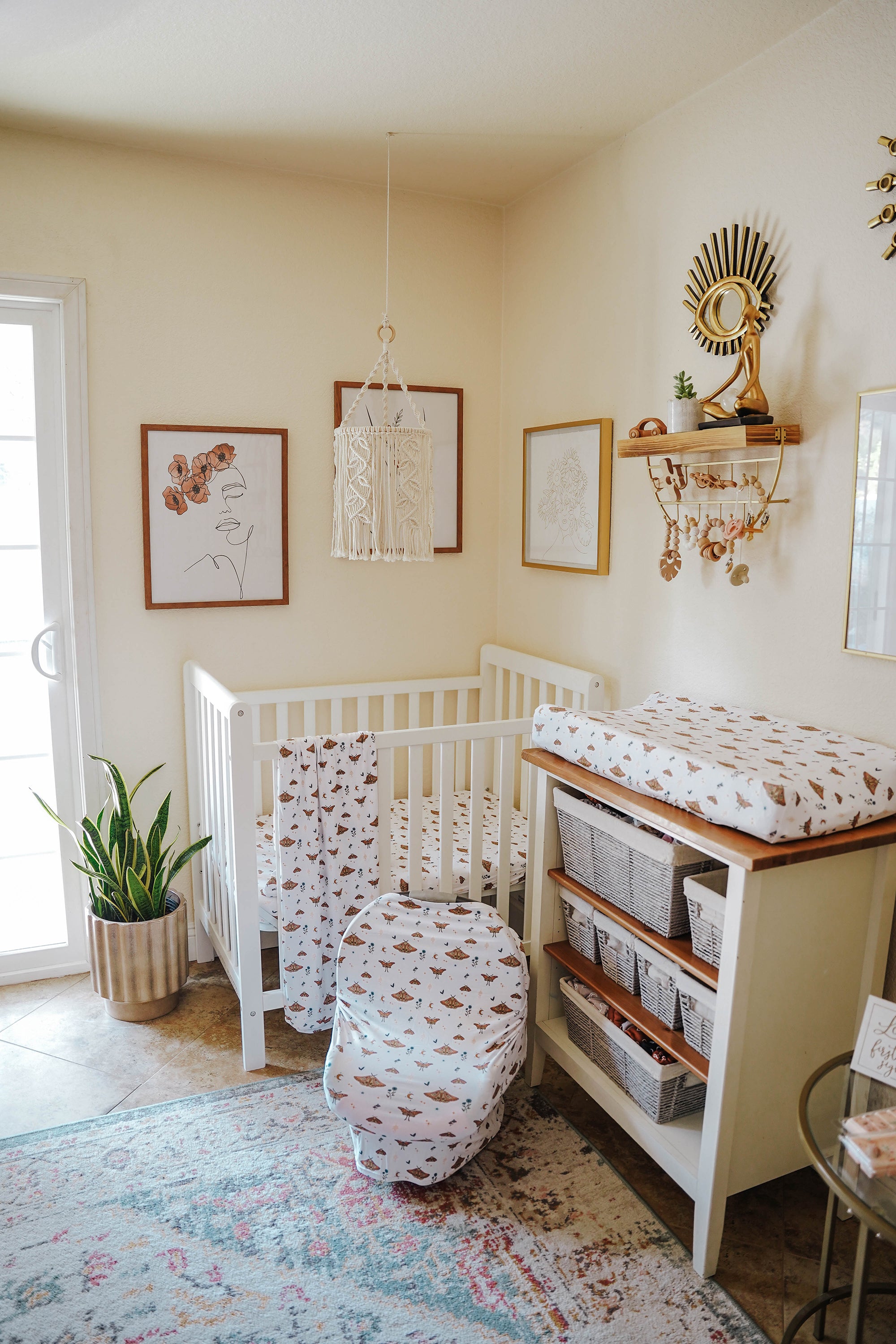 Crib Sheet Cosmic Moth LITTLEMISSDESSA